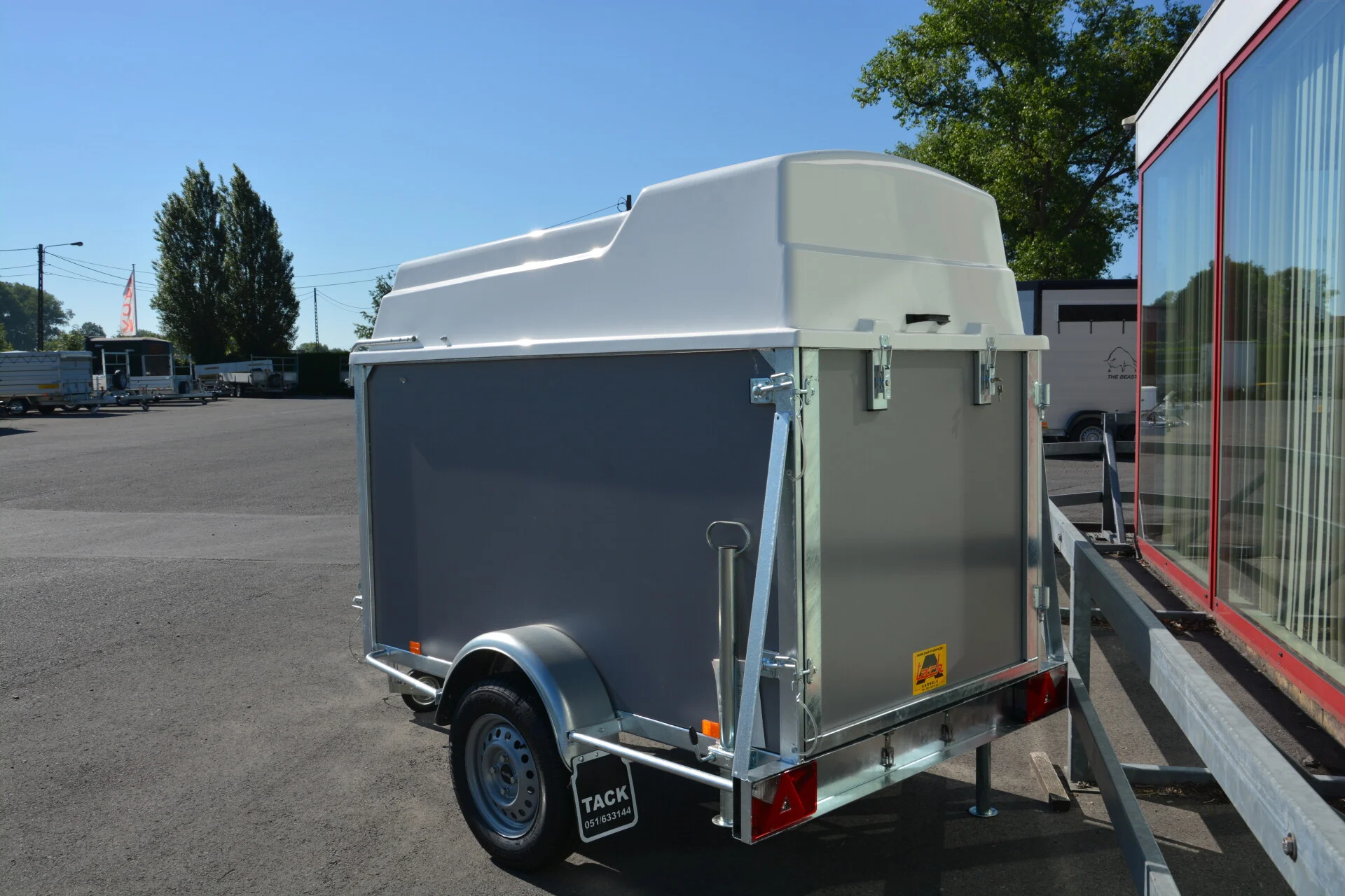 Koffer-Anhänger 500 kg Kompakt